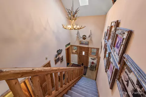 Entry Way - 208 Blackhawk Trl, Algonquin, IL 60102 photo 3 of 5