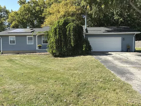 6096 N Limestone Rd, Monroe Center, IL 61052