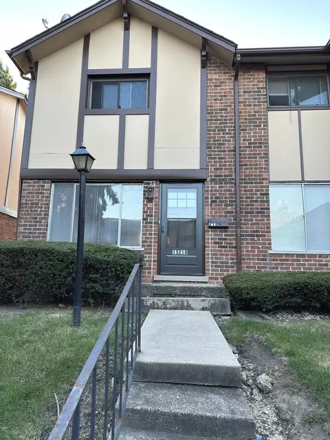 1 S218 Ingersoll Ln, Villa Park, IL 60181
