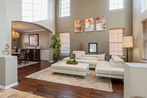 Living - 26109 Mapleview Dr, Plainfield, IL 60585 photo 1 of 2