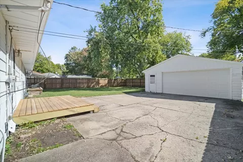 Exterior - 120 Conley Cir, Bloomington, IL 61701 photo 3 of 5