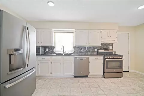 Kitchen - 120 Conley Cir, Bloomington, IL 61701 photo 1 of 4