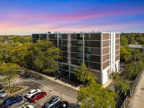1043 S York Rd #211, Bensenville, IL 60106