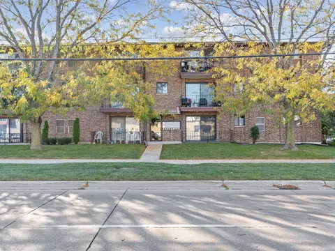 10920 Central Ave #102, Chicago Ridge, IL 60415