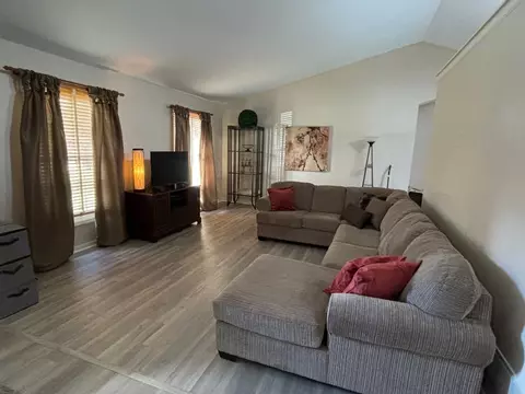 2000 Shiloh Dr, Johnsburg, IL 60051 photo 7