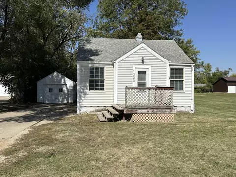 1300 W Rock Falls Rd, Rock Falls, IL 61071