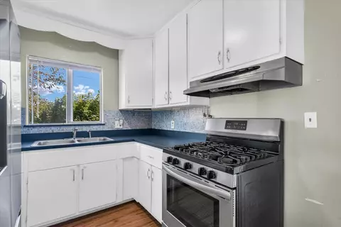 Kitchen - 1106 Maplepark Dr, Champaign, IL 61821 photo 5 of 5