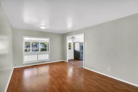 Living - 1106 Maplepark Dr, Champaign, IL 61821 photo 7 of 7