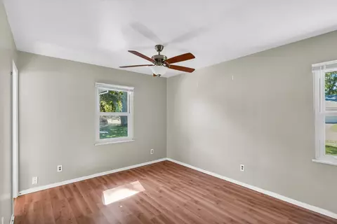 Bedroom - 1106 Maplepark Dr, Champaign, IL 61821 photo 1 of 6