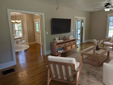 1448 W Stephenson St, Freeport, IL 61032 photo 9