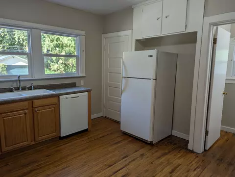 1448 W Stephenson St, Freeport, IL 61032 photo 2