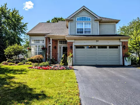 10 Morningside Ct, Lake In The Hills, IL 60156