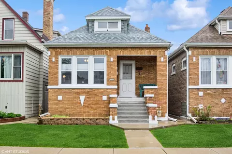 6239 W Berenice Ave, Chicago, IL 60634