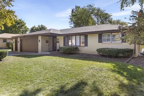 2632 Lorado Ln, Rockford, IL 61101