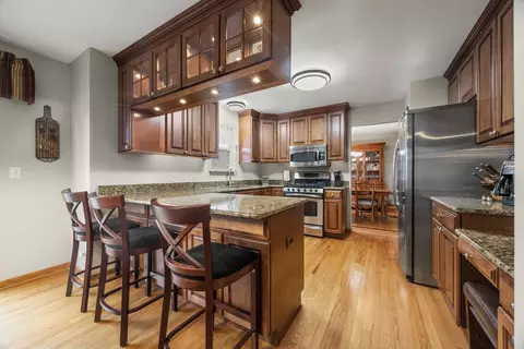 Kitchen - 33 Forestview Ln, Aurora, IL 60502 photo 1 of 4