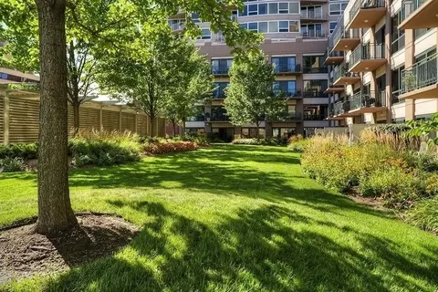 807 Davis St #2004, Evanston, IL 60201 photo 26