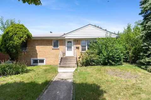 5100 Sherwin Ave, Skokie, IL 60077