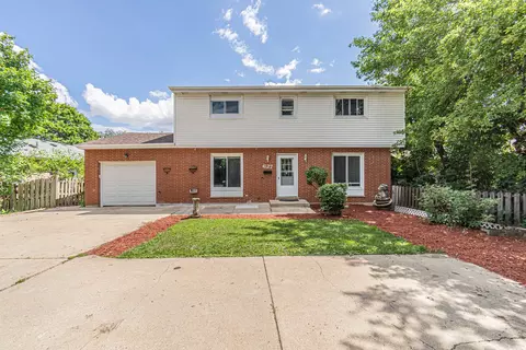 627 E Palatine Rd, Palatine, IL 60074