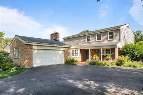 2111 Old Briar Rd, Highland Park, IL 60035