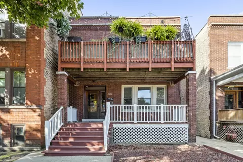 1616 W Roscoe St, Chicago, IL 60657