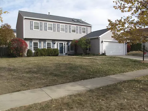 48 N Walnut Ct, Streamwood, IL 60107
