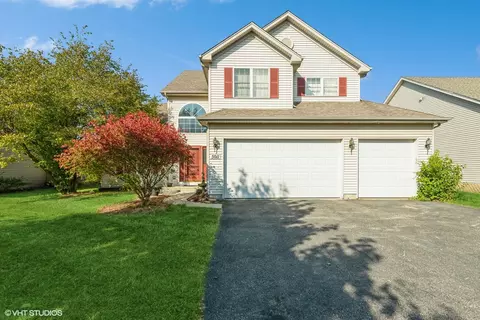 5011 Princeton Ln, Lake In The Hills, IL 60156