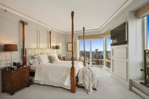 Bedroom - 57 E Delaware Pl #PH4001, Chicago, IL 60611 photo 1 of 2
