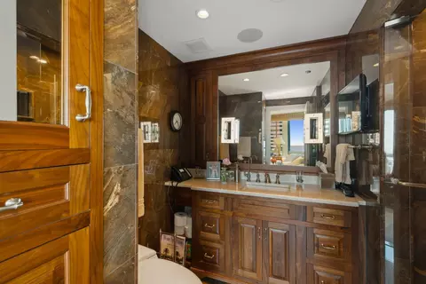 Bath - 57 E Delaware Pl #PH4001, Chicago, IL 60611 photo 3 of 3