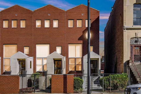 3141 S Indiana Ave, Chicago, IL 60616