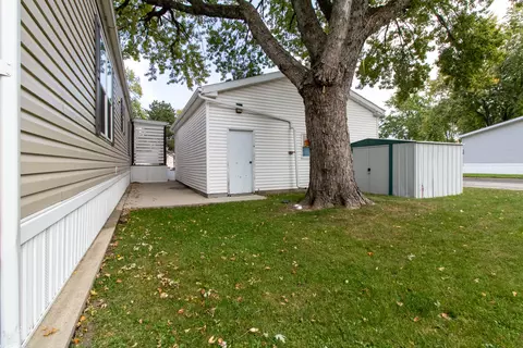 1247 12th St, Bloomington, IL 61704 photo 29