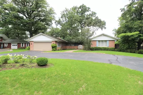 Exterior - 6 Old Orchard Dr, Kankakee, IL 60901 photo 8 of 8