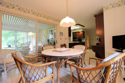 Dining - 6 Old Orchard Dr, Kankakee, IL 60901 photo 4 of 4