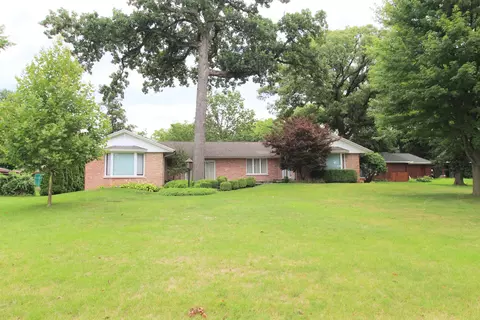 Exterior - 6 Old Orchard Dr, Kankakee, IL 60901 photo 2 of 8
