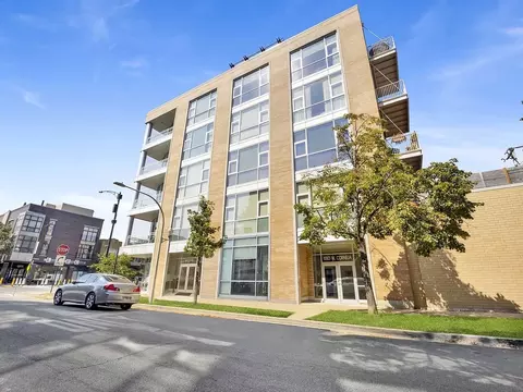 1550 W Cornelia Ave #403, Chicago, IL 60657