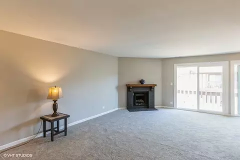 Living - 2860 Northampton Dr #B2, Rolling Meadows, IL 60008 photo 1 of 1