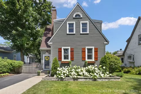 107 S Stewart Ave, Lombard, IL 60148