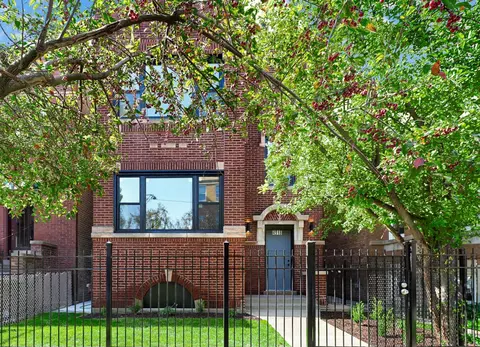 4918 N Rockwell St, Chicago, IL 60625