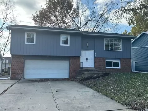209 Belview Ave, Normal, IL 61761
