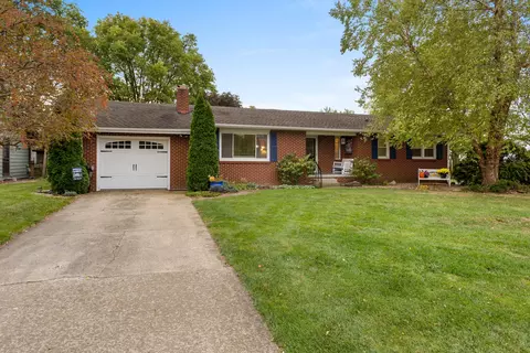 205 W Lincoln St, Fisher, IL 61843