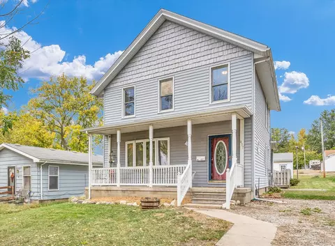 437 Larson St, Paxton, IL 60957