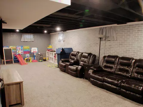 3903 W Oak Ave, Mchenry, IL 60050 photo 23
