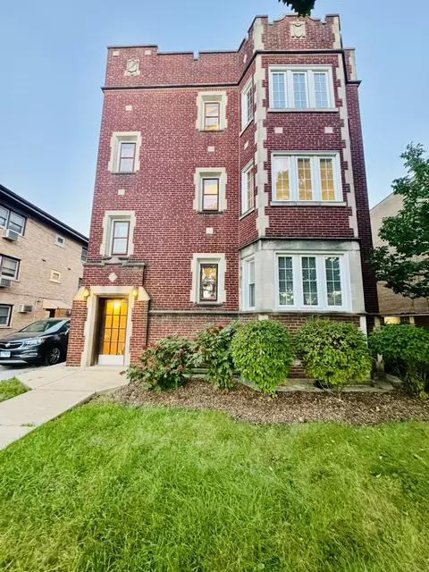 10431 S Hale Ave #2, Chicago, IL 60643