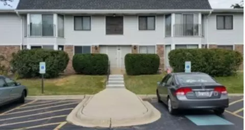 2730 Mitchell Dr #6, Woodridge, IL 60517