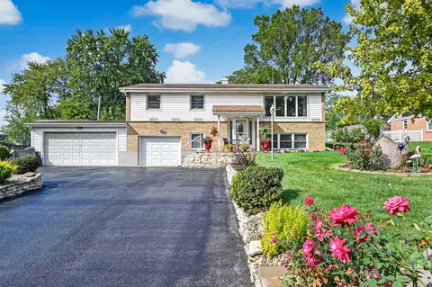4922 Chase Ave, Downers Grove, IL 60515