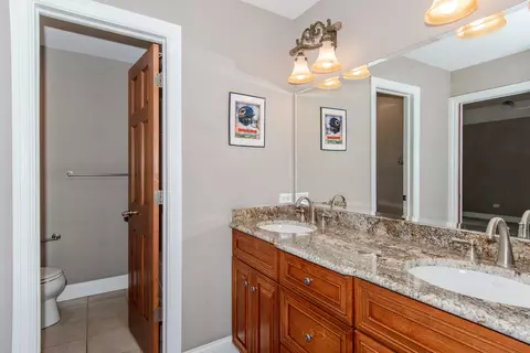 Bath - 25319 W Alison Rd, Plainfield, IL 60586 photo 8 of 12