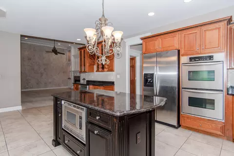 Kitchen - 25319 W Alison Rd, Plainfield, IL 60586 photo 7 of 7