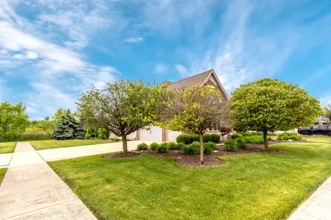 Exterior - 25319 W Alison Rd, Plainfield, IL 60586 photo 6 of 16