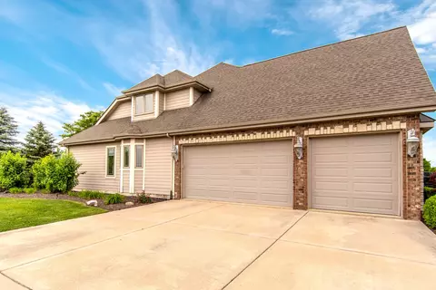 Exterior - 25319 W Alison Rd, Plainfield, IL 60586 photo 8 of 16