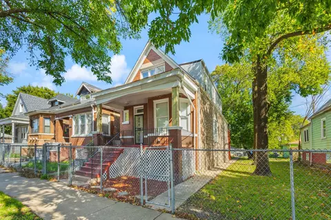 Exterior - Undisclosed, Chicago, IL 60621 photo 2 of 6
