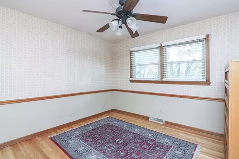 Bedroom - 809 Chestnut Ln, Darien, IL 60561 photo 3 of 3